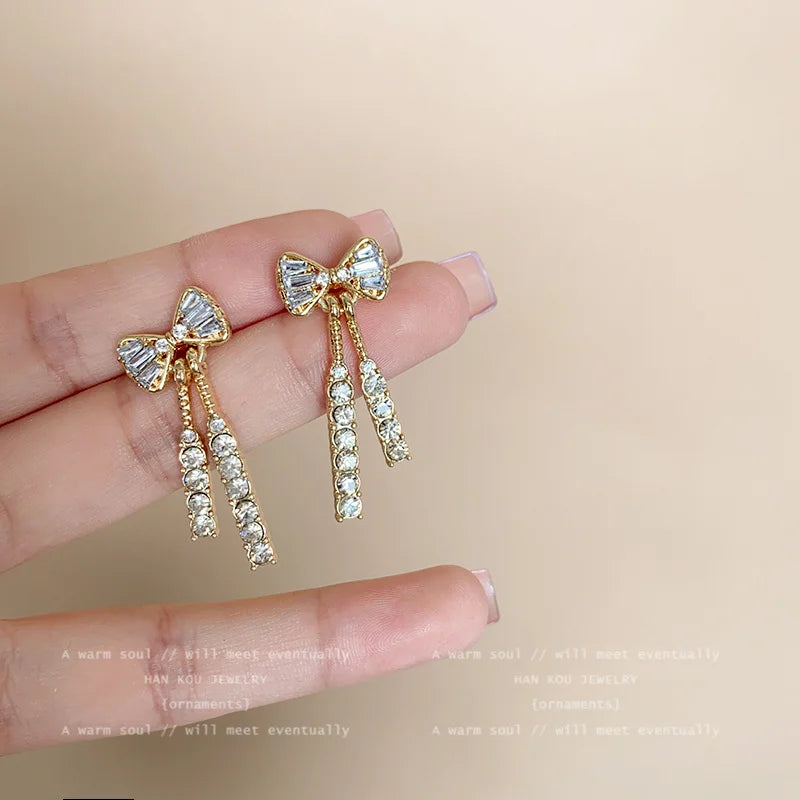 Women Exquisite Rhinestone Bow Dangle Earrings